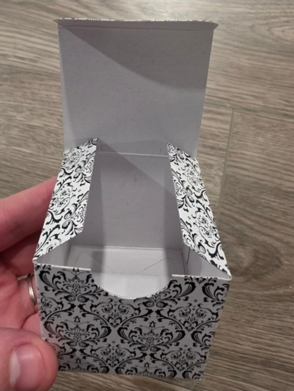 Party Favor Boxes - Picture 2 of 3